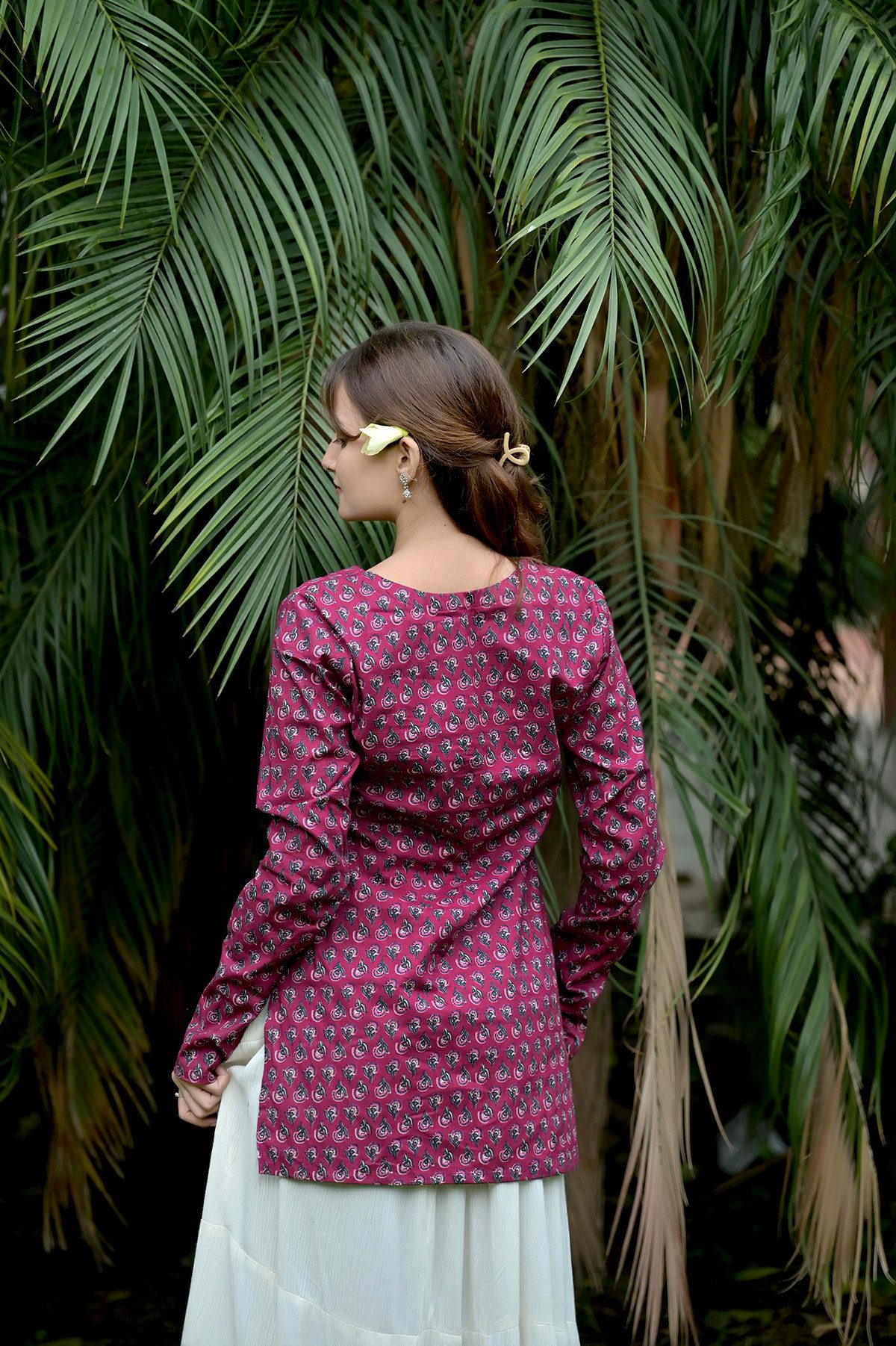 Magenta Floral Printed Short Kurti - Image 2