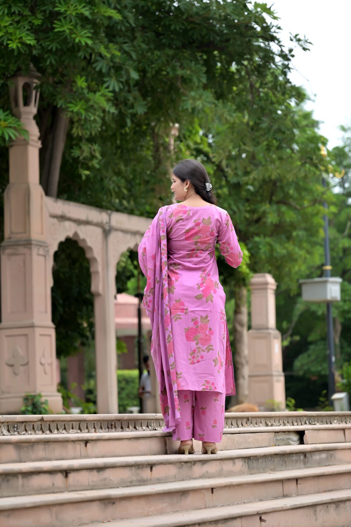 Pink Floral Printed Kurta Set With Dupatta - Image 4