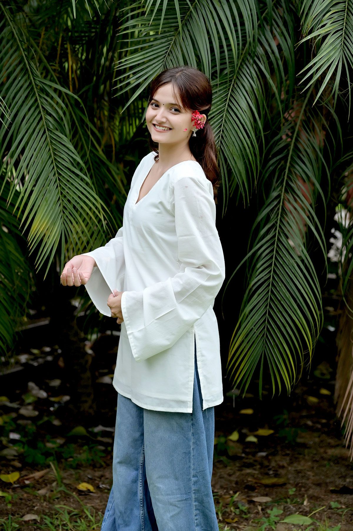 White Solid Bell Sleeve Short Kurti - Image 3